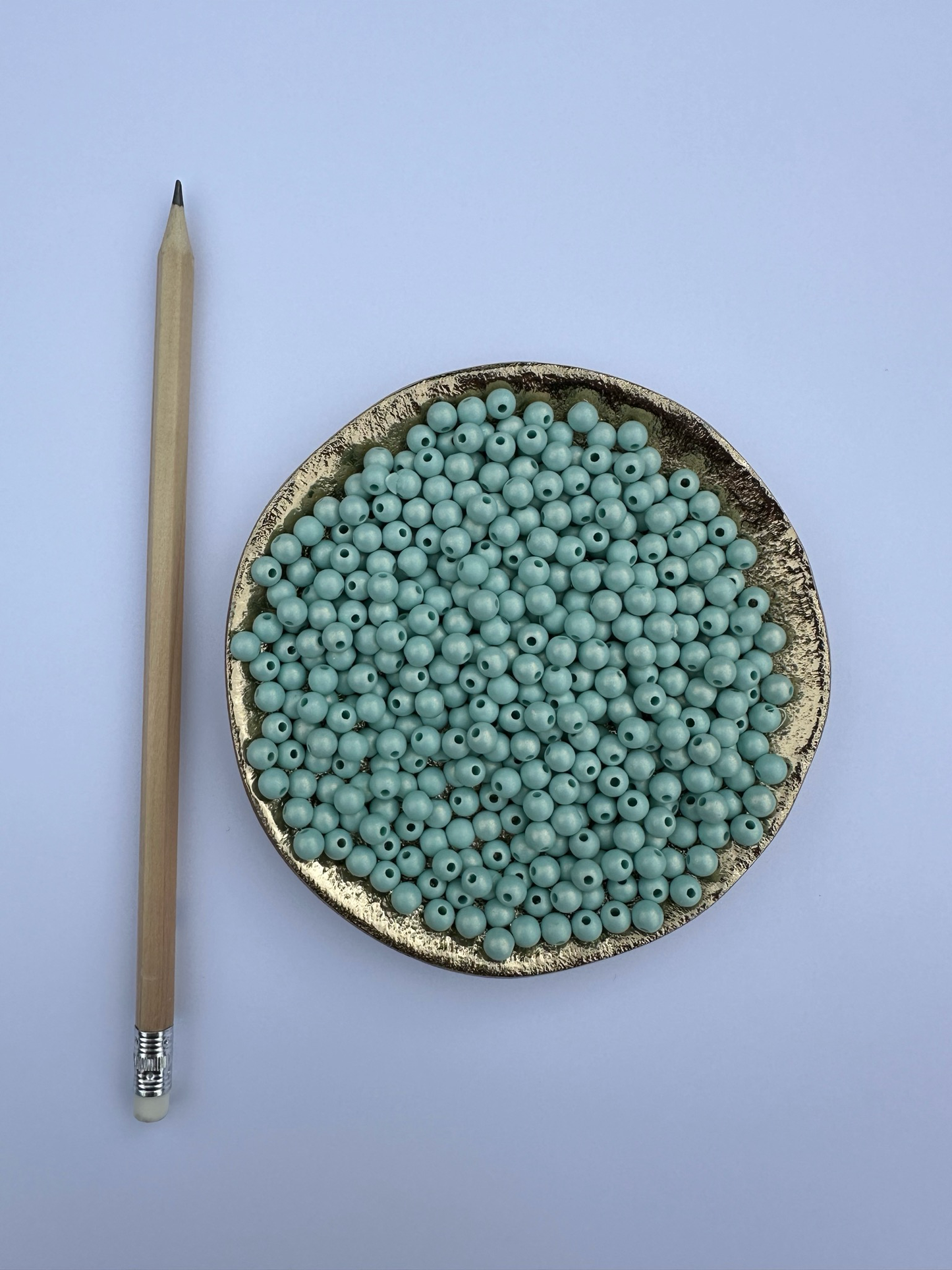 Mellemsmå perler grøn pastel